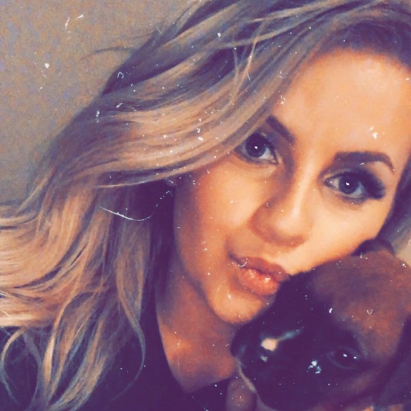 Meet your Posher, Miranda - Picture 1 of 1